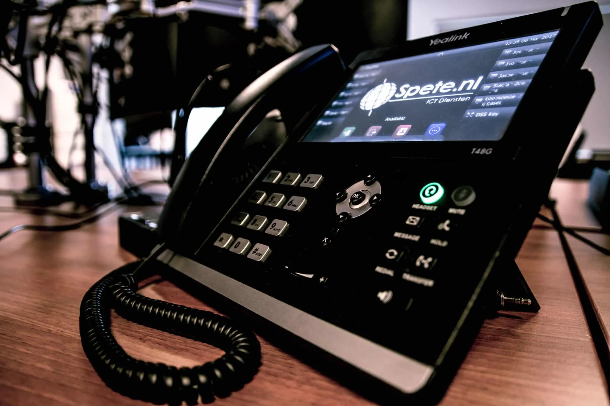 Yealink VoIP-toestel met de telefooncentrale van Spete.nl
